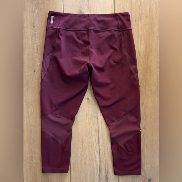 Zella Wine-Colored Cropped Leggings Size M - Picture 3 of 6
